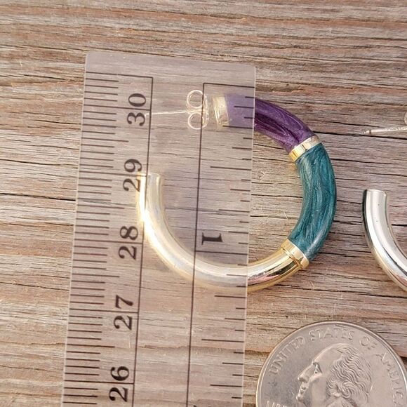 Vintage 1 1/4" Gold Over Sterling Purple and Teal Resin Hoop Earrings - Picture 5 of 6